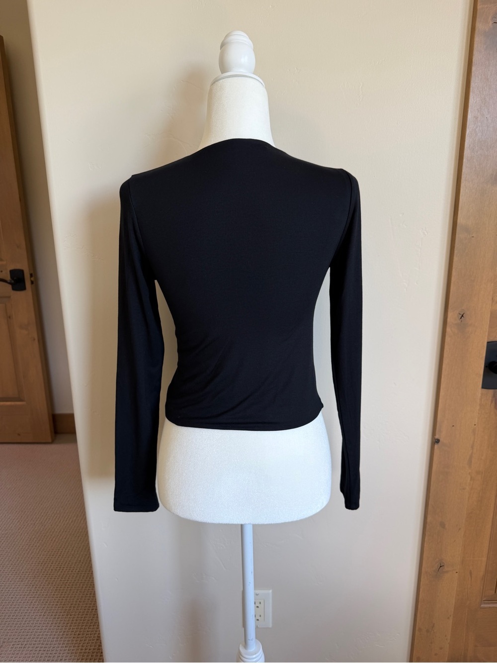 RE ONA Signature Long Sleeve Top | Black | Size M - Picture 3 of 4